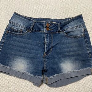 Encore cuffed shorts